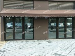 一手门面房出售小区门口