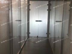 亿都建材门面超低价亏本急转