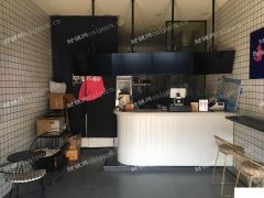  旺铺转租，无转让费，夫子庙临街，个人房源 先到先得
