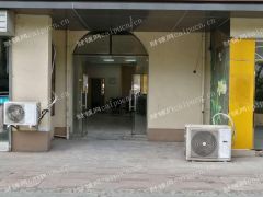 天印大道地铁站旺铺出租，可做小吃，饭店，美容美发，服务等