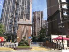 恒大翡翠华庭超值商业出售295万118平
