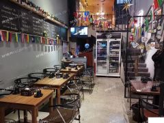  江宁万达临街烧烤火锅清吧餐饮店转让！